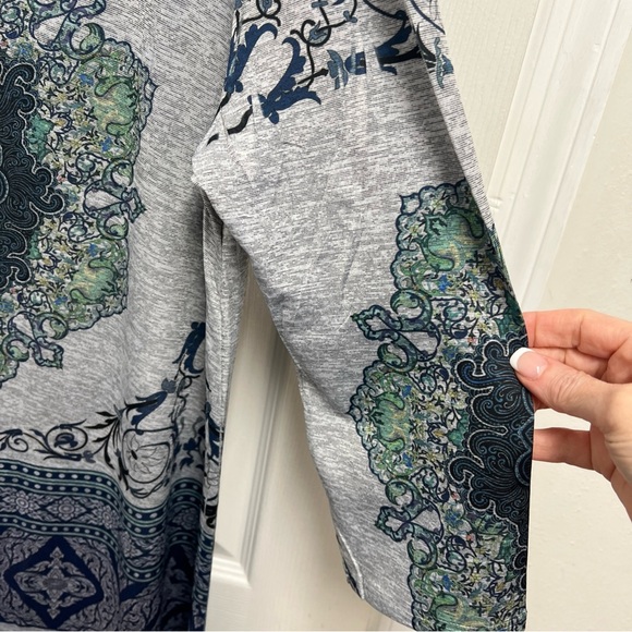 Gray & Blue XL Women's Top Mandela - Picture 2 of 5